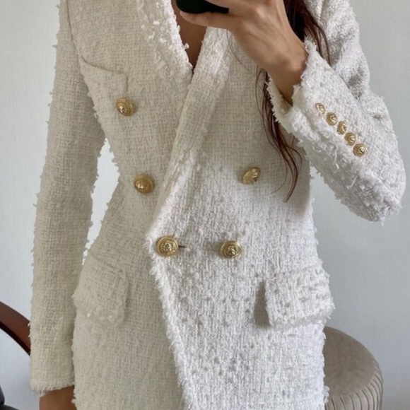 BALMAIN Jackets & Blazers - 😍Authentic SOLD OUT Balmain subtle white tweed blazer gold buttons size 44 Euro